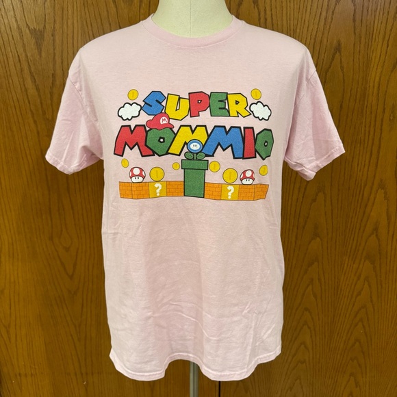 Super Mommio Pink Super Mario Graphic T-Shirt Character Classic Retro Casual Mom - Picture 1 of 5